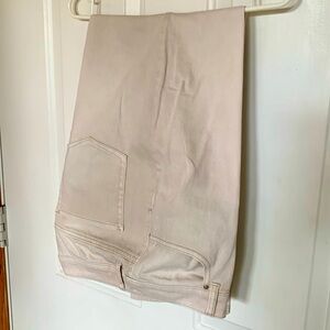 Chico's Platinum Skimmer Pants Size 2.5 Like New